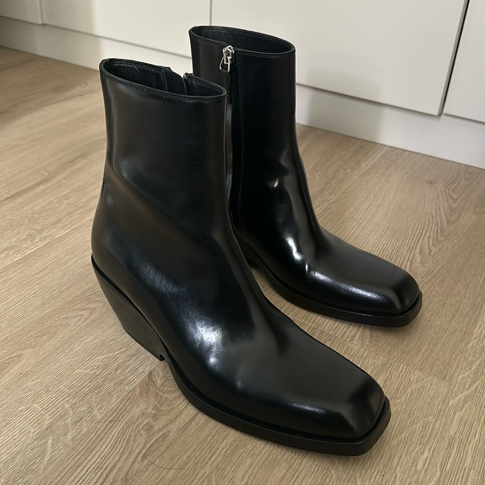 Khaite Hooper Boot Size 40 New